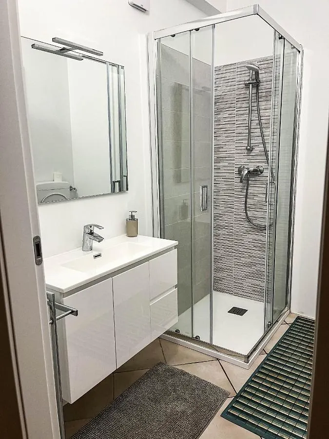 Villa Belvedere_Studio Flat San Fermo della Battaglia 0*,  Italie